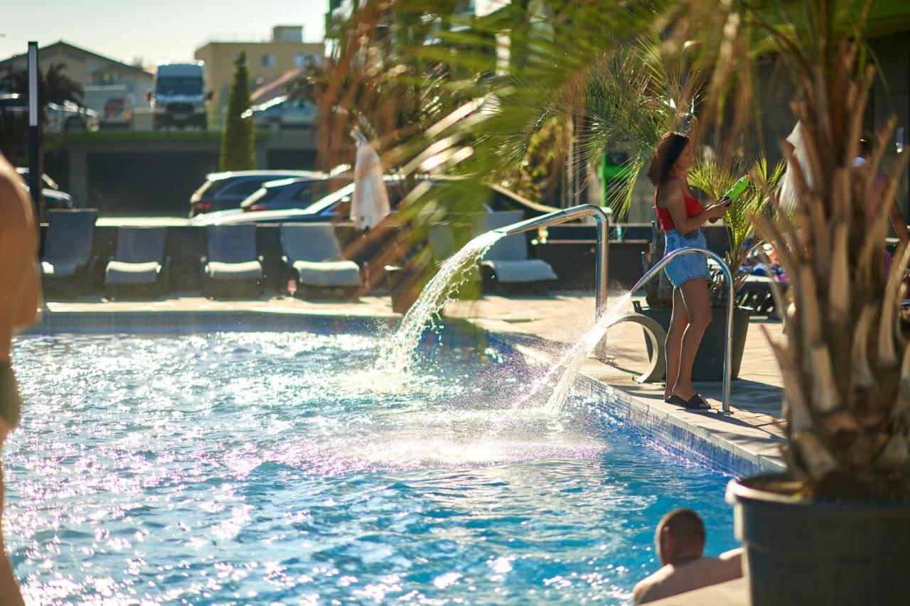 Sara Blu Apartment Spa And Pool Beach Resort 마마이아 외부 사진