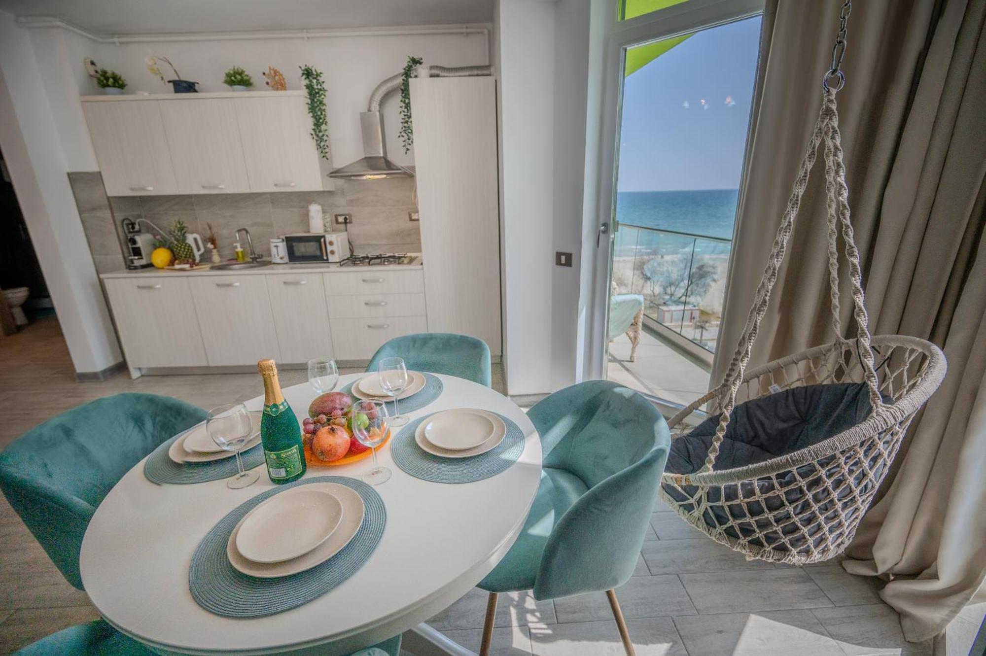 Sara Blu Apartment Spa And Pool Beach Resort 마마이아 외부 사진