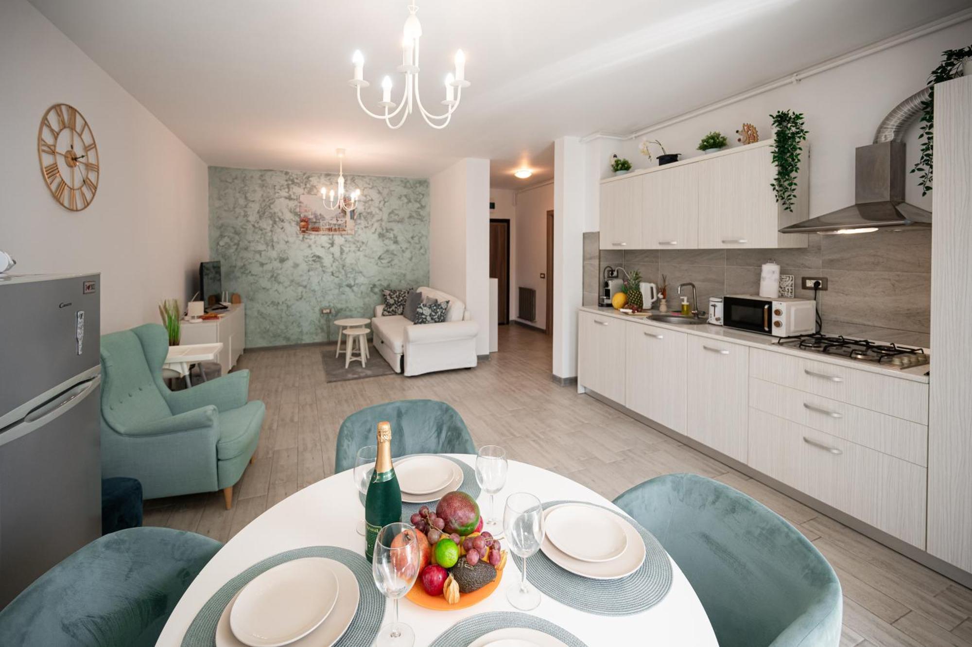 Sara Blu Apartment Spa And Pool Beach Resort 마마이아 외부 사진